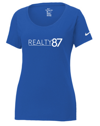 R87 NIKE SIGNATURE DRI FIT TEE - WOMEN'S